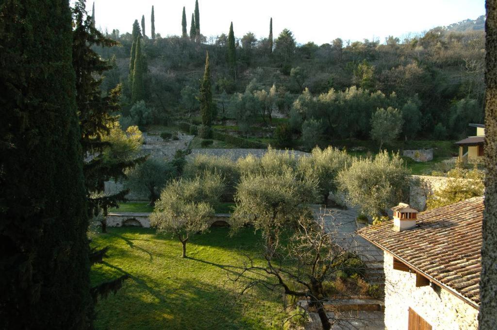 Albergo Cavallino 10 Тосколано-Мадерно Экстерьер фото